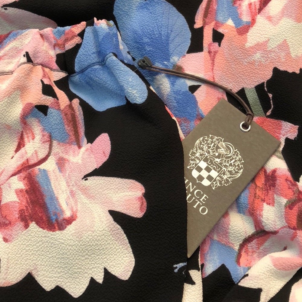 NWT Vince Camuto Floral Pants - Picture 4 of 8